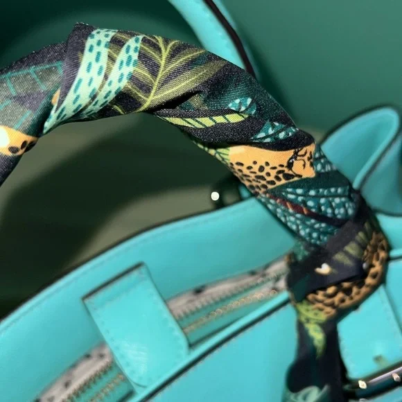 Kate Spade cove street provence fresh air blue crossbody with leopard scarf - Picture 5 of 15